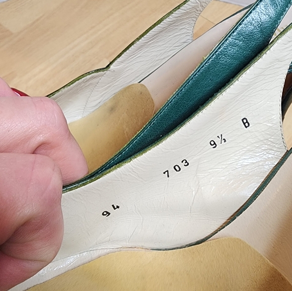 Vintage Johnston & Murphy Women's Green Leather Heels Slingback Almond Toe 9.5B - Picture 13 of 14